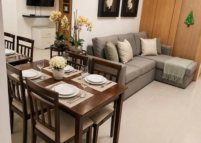 Luxe 1-bedroom Front Of Mall Of With View In Pasay Apartment Manila