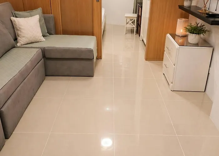 Luxe 1-bedroom Front Of Mall Of With View In Pasay Apartment Manila